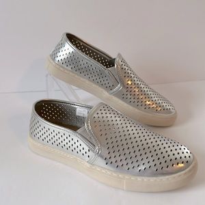 Brash Women’s Flat Slip On Loafers 8 Silver Comfort Casual Walking Shoes